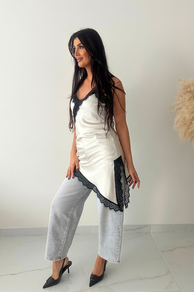 Beige top satijn kant