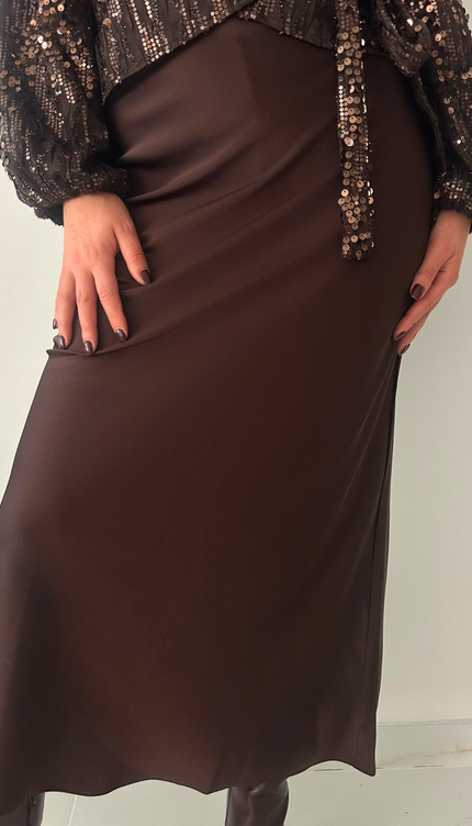 Lange bruine satijnen rok