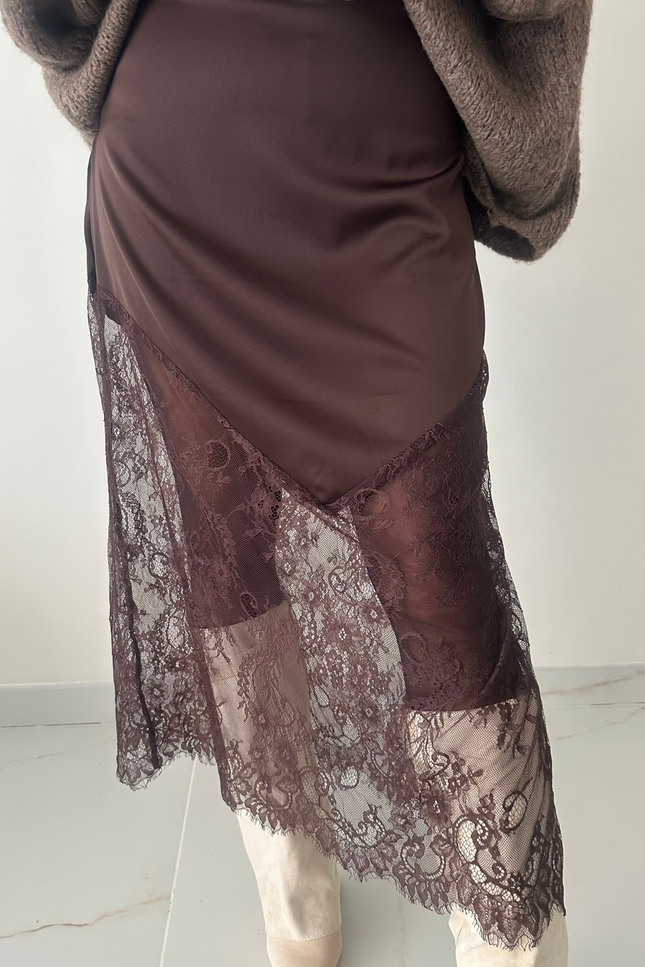 Bruine satijn lace rok