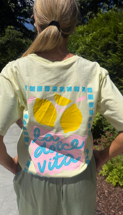 Gele shirt La Dolce Vita