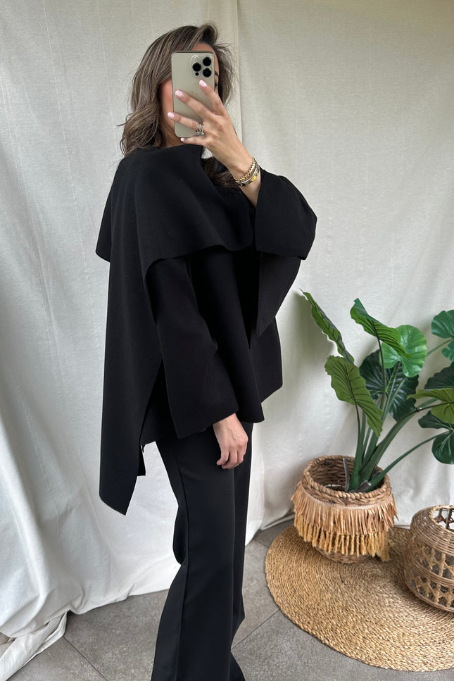 Zwarte cape ELARA