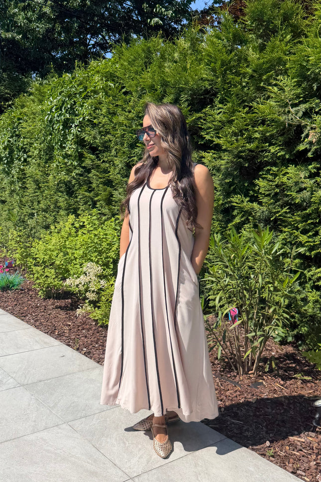 Beige jurk zwarte strepen LISA