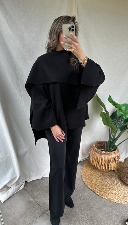 Zwarte cape ELARA