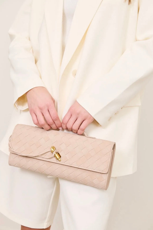 Trendy clutch beige