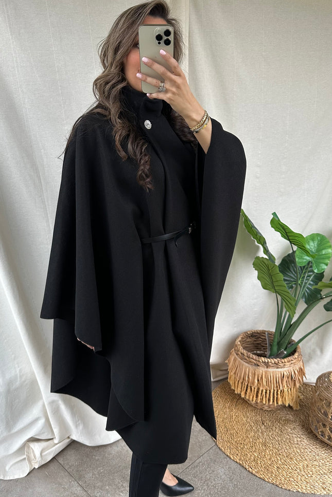 Zwarte cape SORAYA