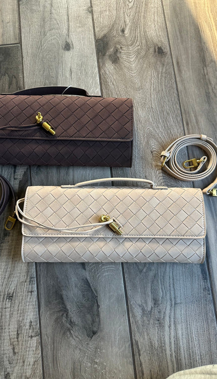 Trendy clutch beige